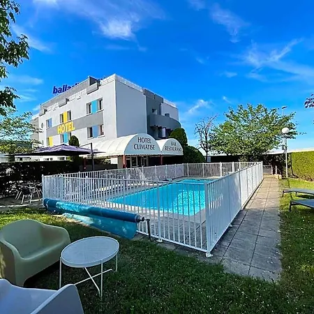 Restaurant Kyriad Direct Nord - Zenith - Toison D'or Hotel 2*