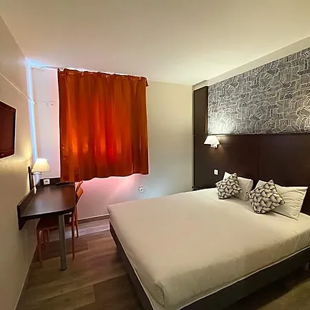 Hotel Restaurant Kyriad Direct Nord - Zenith - Toison D'or 2*