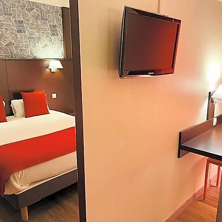 Hotel Restaurant Kyriad Direct Nord - Zenith - Toison D'or 2*
